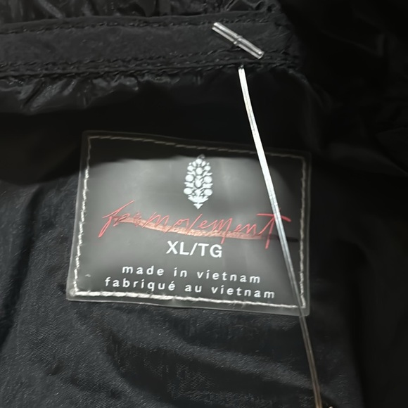 **NWT** FP Movement Dew Drop Rain Jacket - Picture 7 of 11